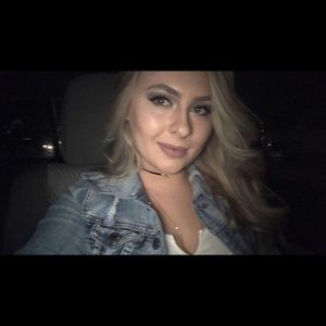 Meet your Posher, Tiffany